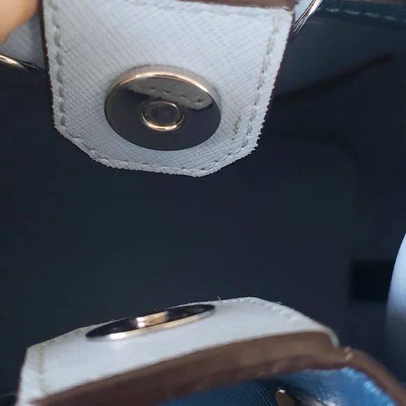 Michael Kors Greenwich Bucket Bag